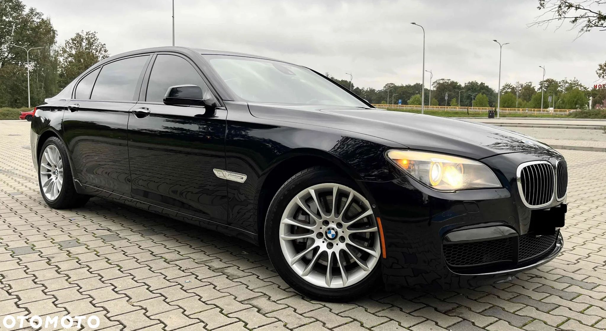 BMW Seria 7 760Li - 1