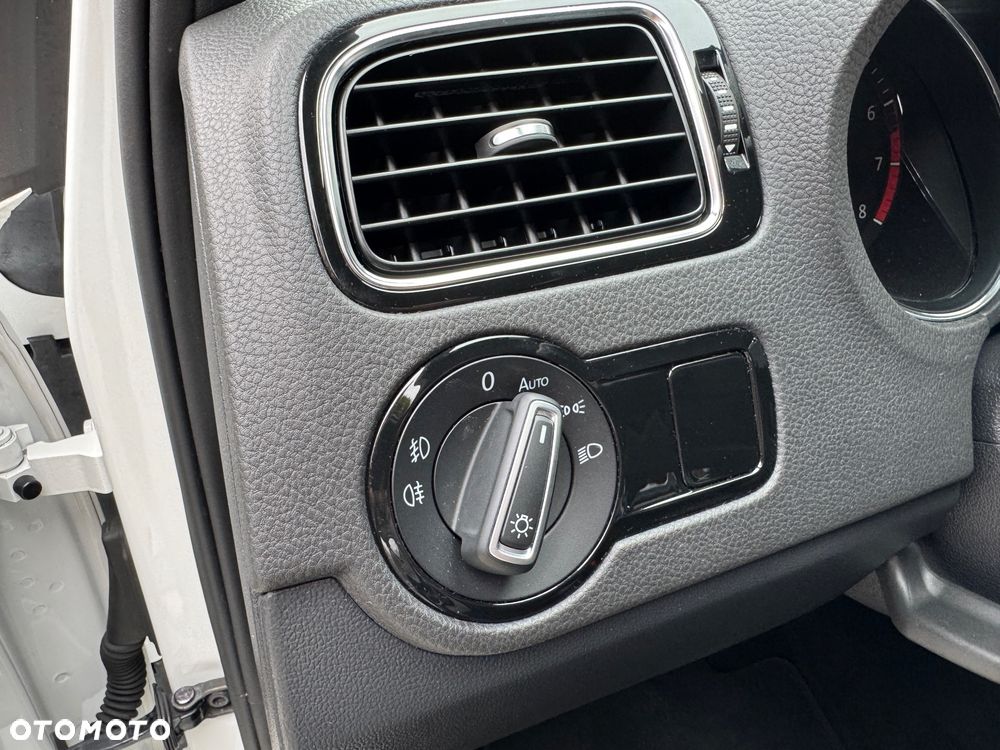 Volkswagen Polo - 23