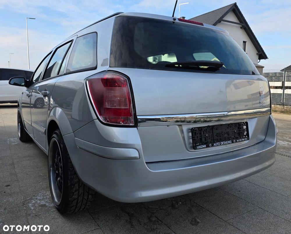 Opel Astra 1.7 CDTI DPF NAVI - 8