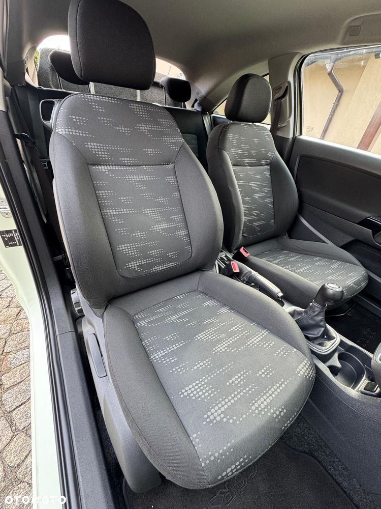 Opel Corsa 1.4 16V Edition - 14