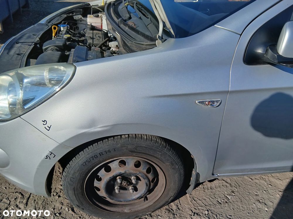 Hyundai I20 08- 1.2 B G4la SIlnik skrzynia  drzwi zderzak maska błotnik klapa  lakier FG - 12