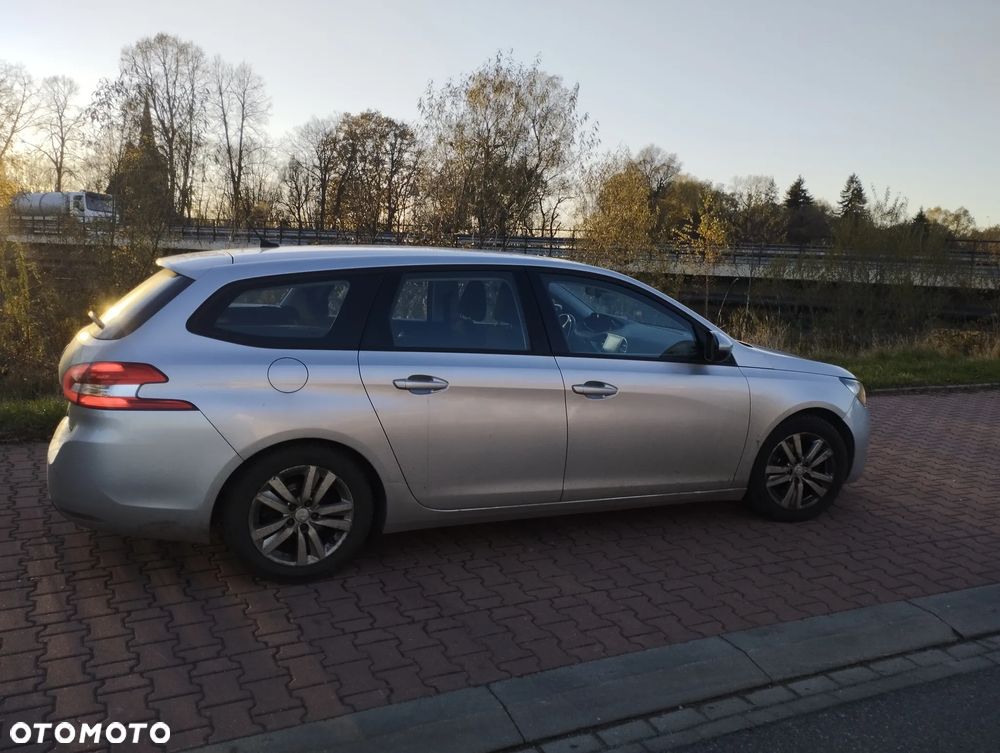 Peugeot 308 - 3