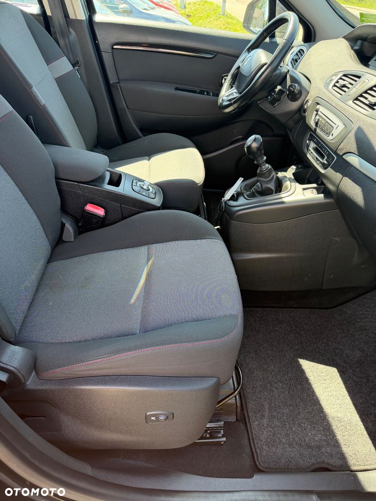 Renault Scenic 1.2 TCE Energy Bose Edition - 29