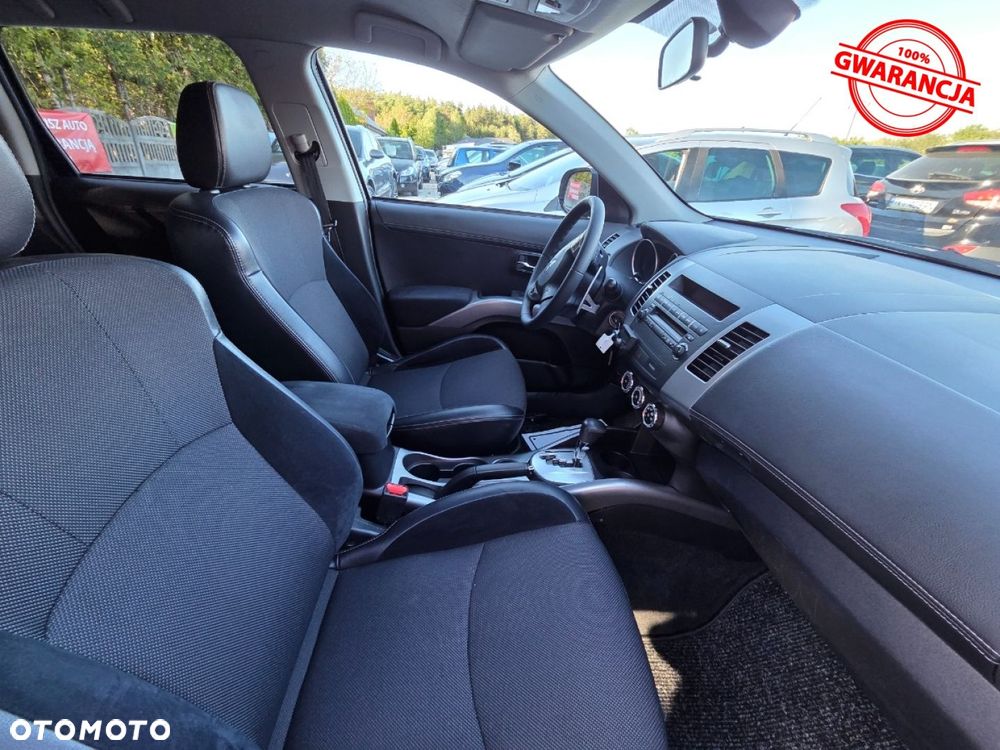 Mitsubishi Outlander - 23