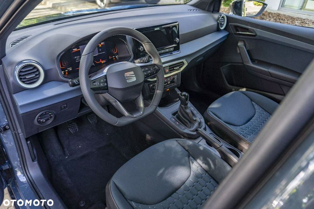 Seat Arona - 12