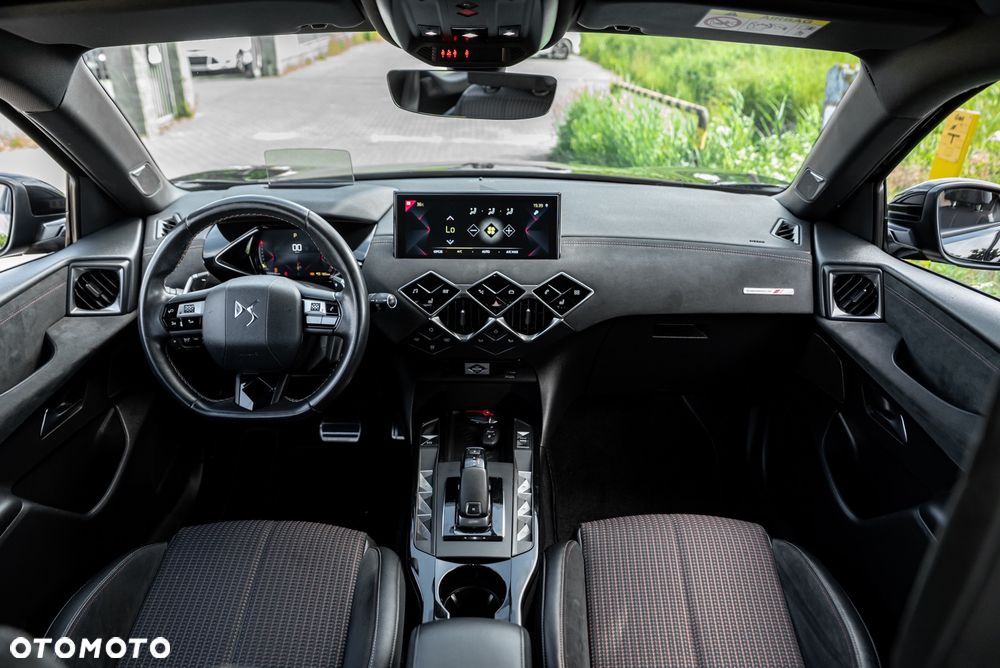 DS Automobiles DS 3 Crossback 1.2 PureTech Performance Line + - 24