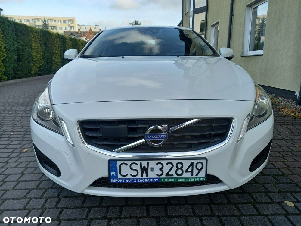 Volvo S60 D2 Momentum - 11