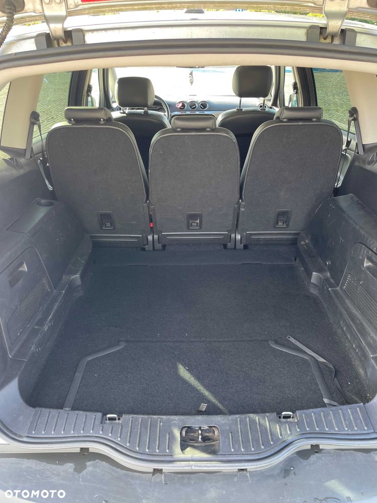 Ford S-Max - 7