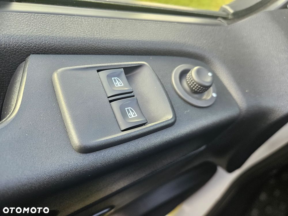 Renault Trafic - 11