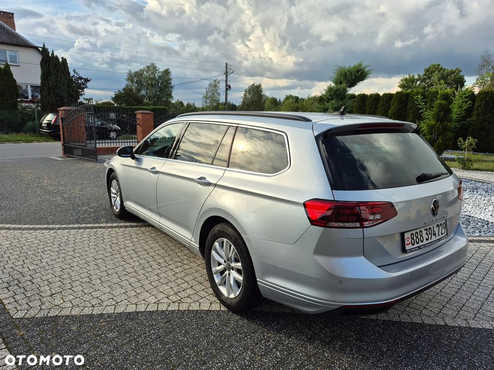 Volkswagen Passat 2.0 TDI EVO Business DSG - 32