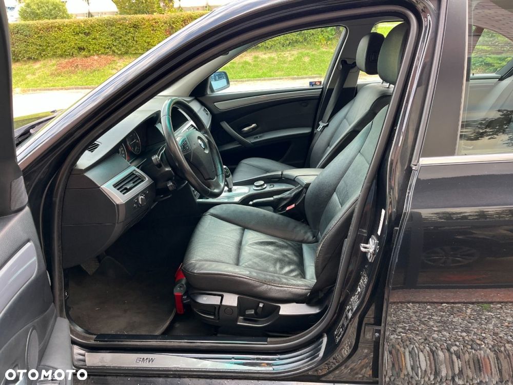 BMW Seria 5 520d - 22