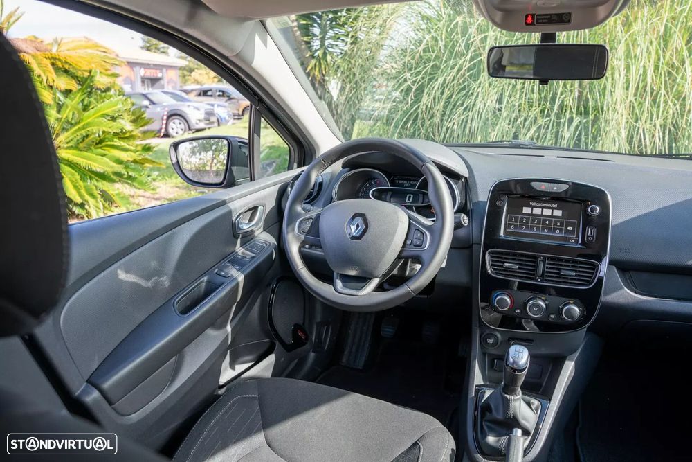 Renault Clio Sport Tourer - 15