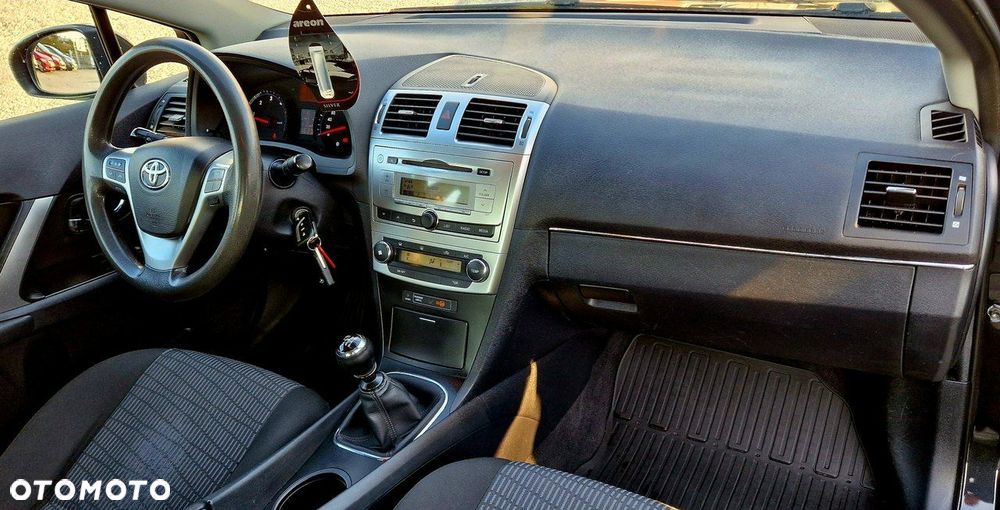Toyota Avensis 2.0 D-4D Sol - 12