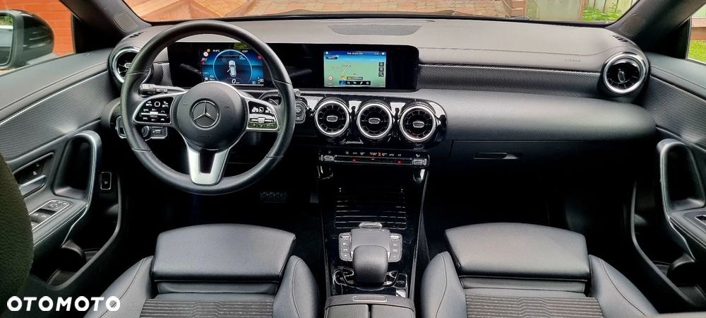Mercedes-Benz CLA 220 d Progressive 8G-DCT - 2