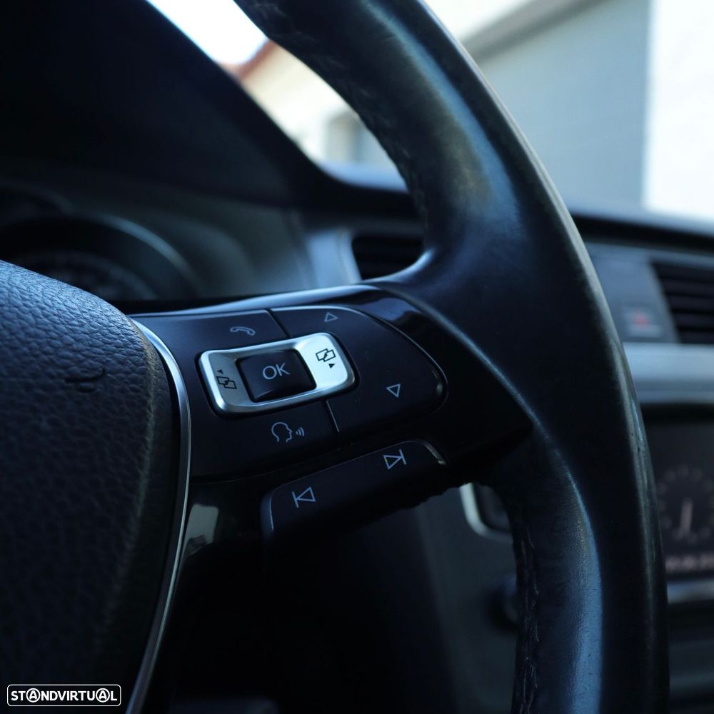 VW Golf 1.6 TDI BlueMotion Comfortline - 16
