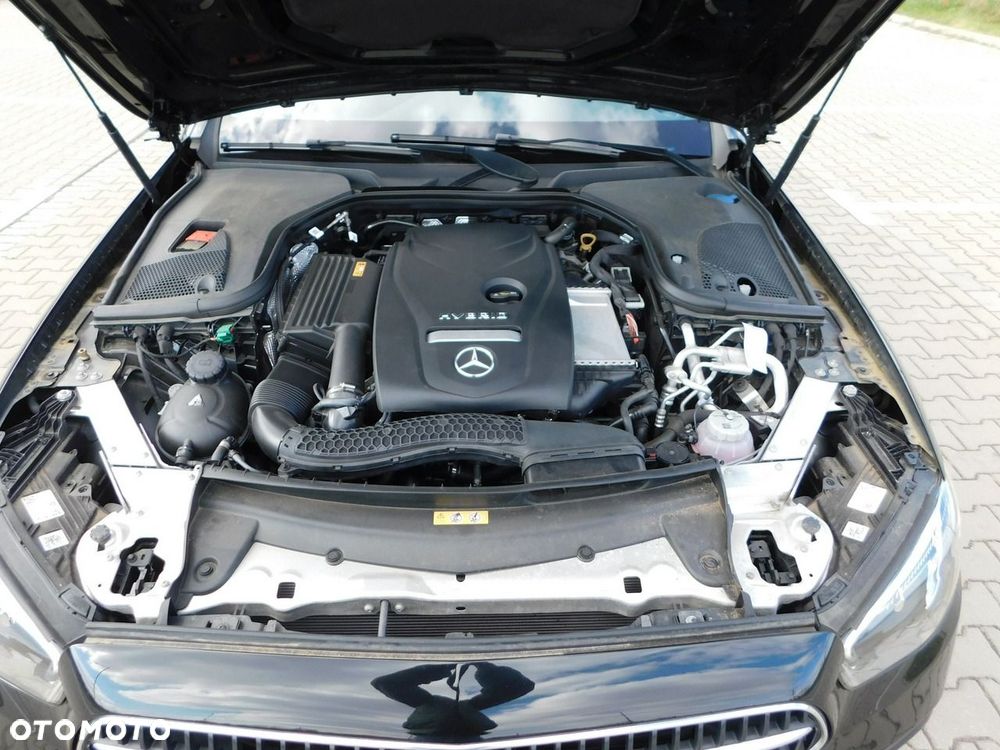 Mercedes-Benz Klasa E - 16