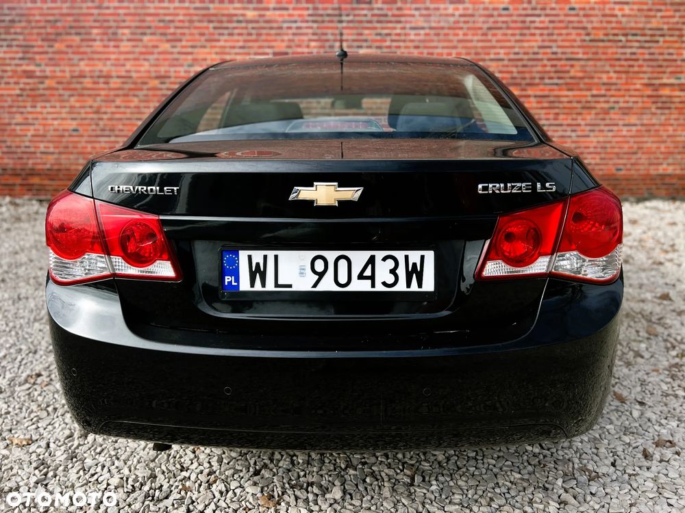 Chevrolet Cruze - 32