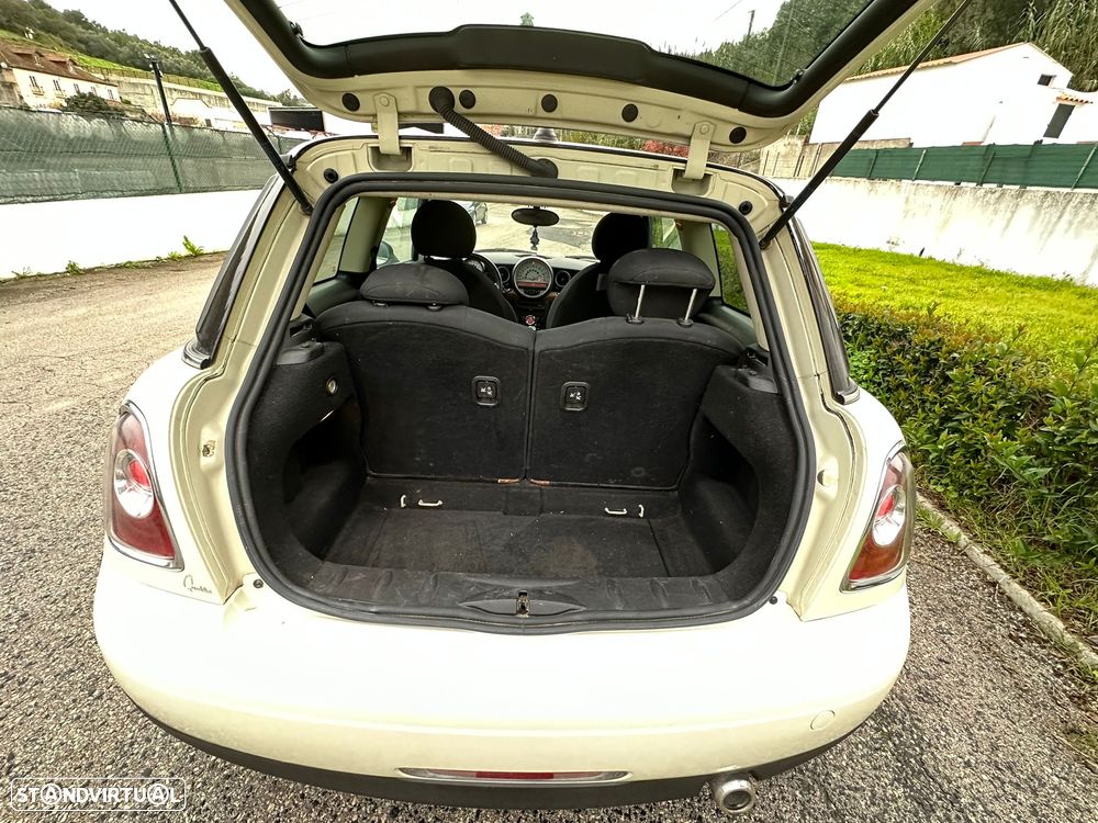 MINI 3 Portas Cooper D - 14