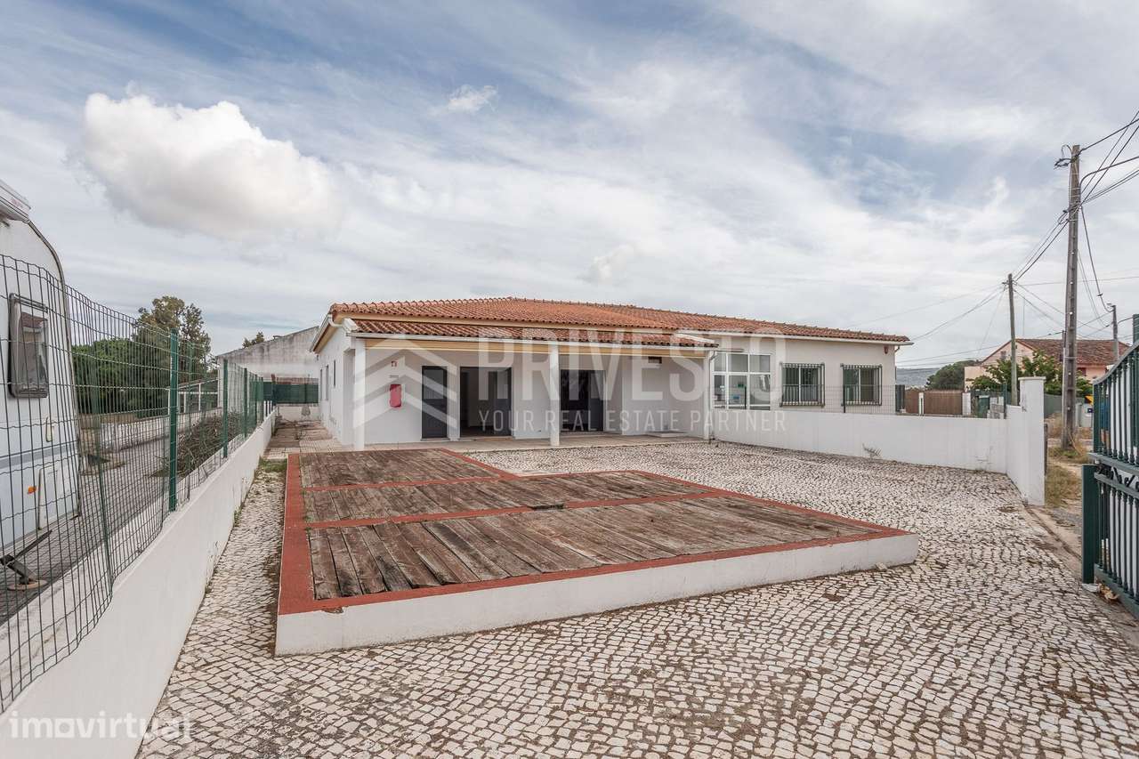 Moradia para Reabilitar inserida em terreno com 3000m2 - Quinta do Anj - Grande imagem: 2/13