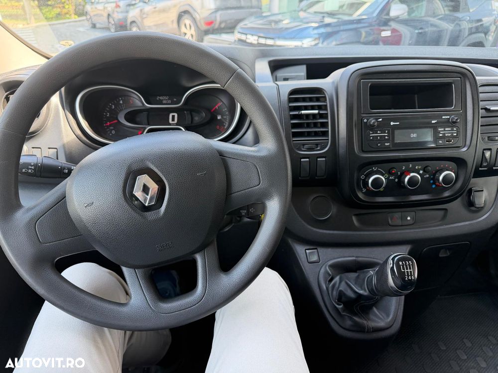 Renault Trafic 2.0 Blue dCi 110 S&S L2 8+1 Life - 6
