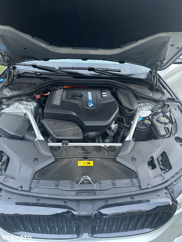 BMW Seria 5 530e iPerformance xDrive Sport - 8