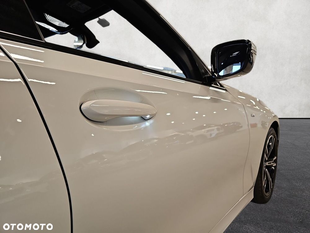 BMW Seria 3 - 35