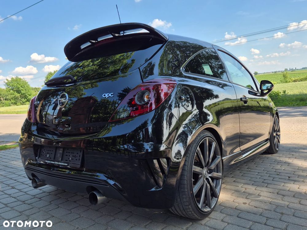 Opel Corsa 1.6 T OPC - 8