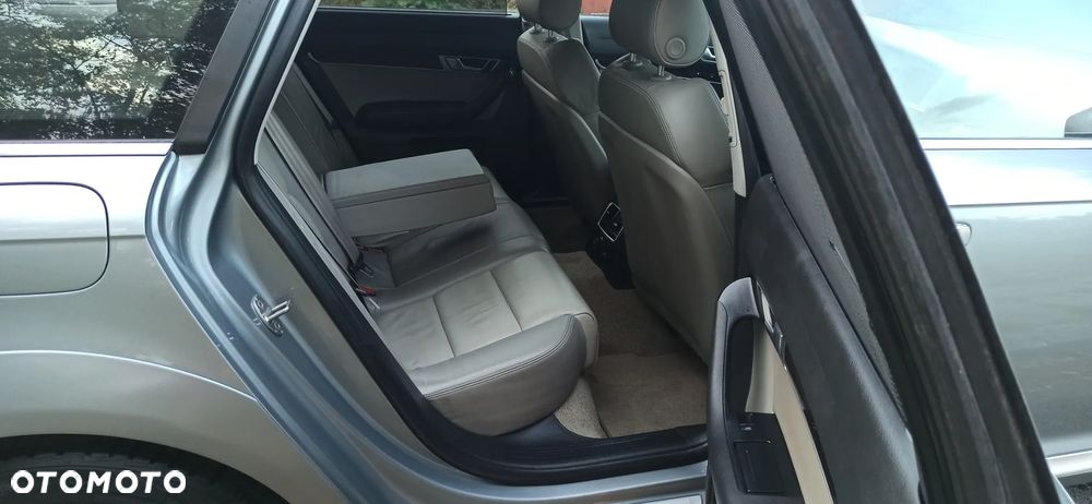 Audi A6 Allroad - 16