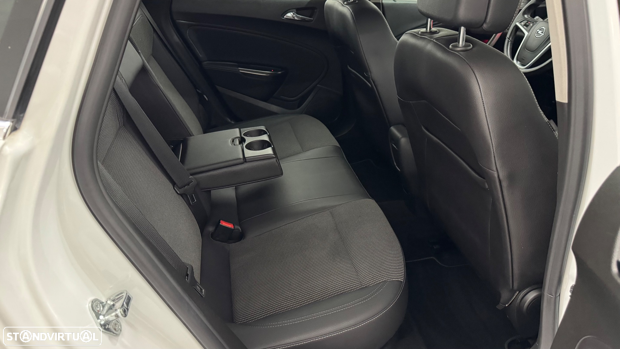 Opel Astra 2.0 CDTi Cosmo Active-Select - 9