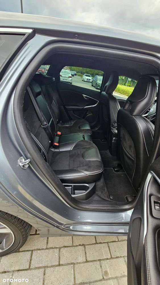 Volvo V40 D2 Geartronic RDesign - 13