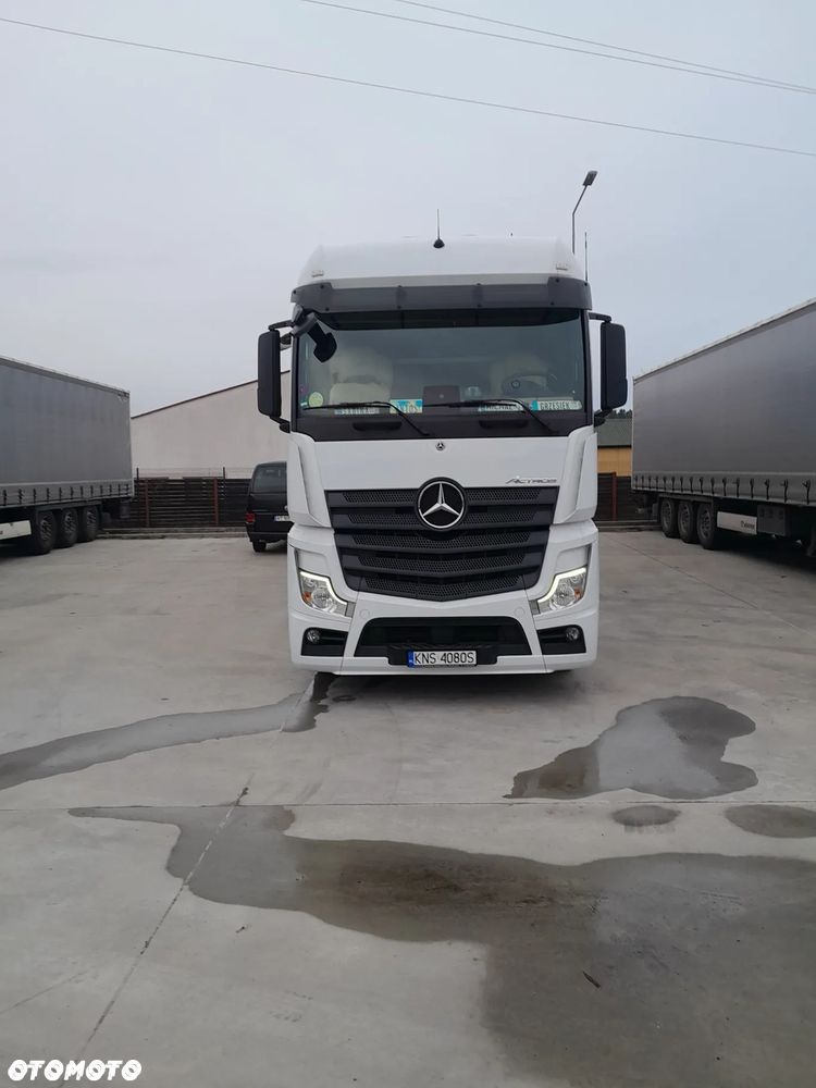 Mercedes-Benz Actros - 2