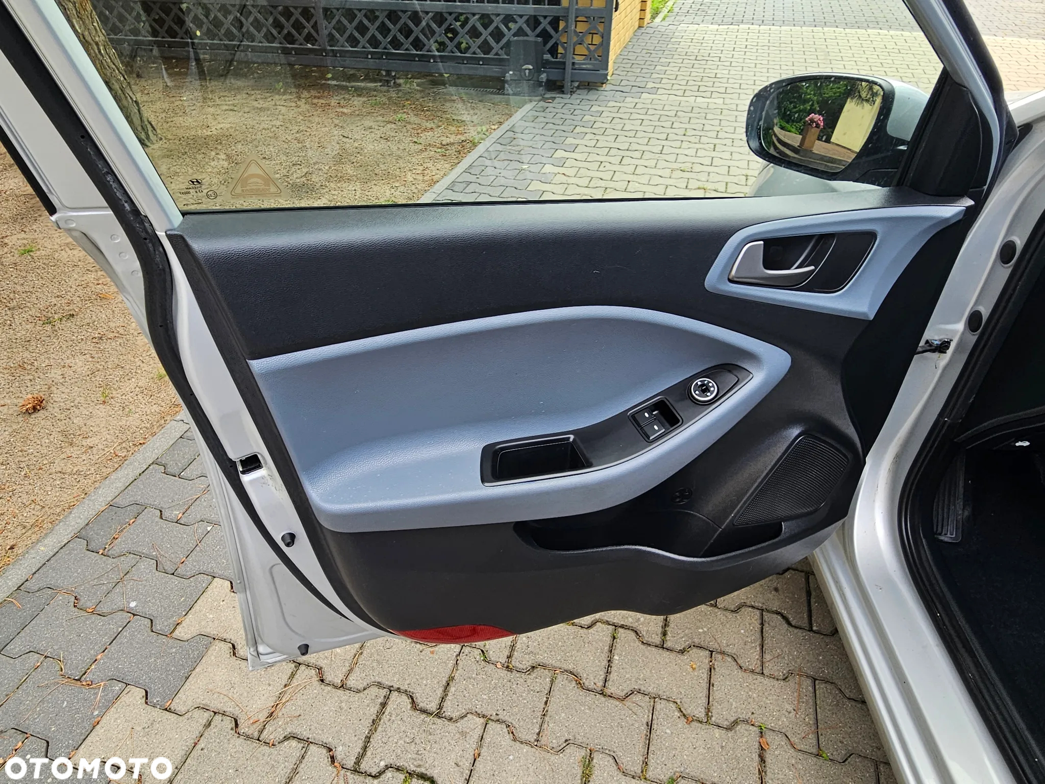 Hyundai i20 1.2 BlueDrive Go - 26