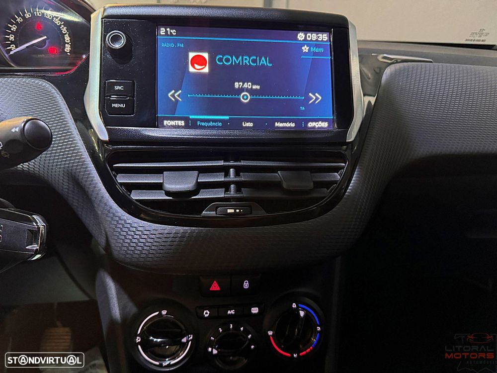 Peugeot 2008 1.2 PureTech Style - 29