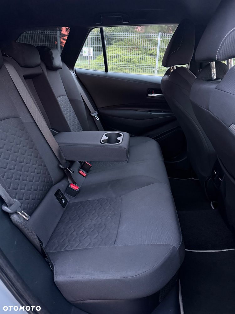 Toyota Corolla - 10