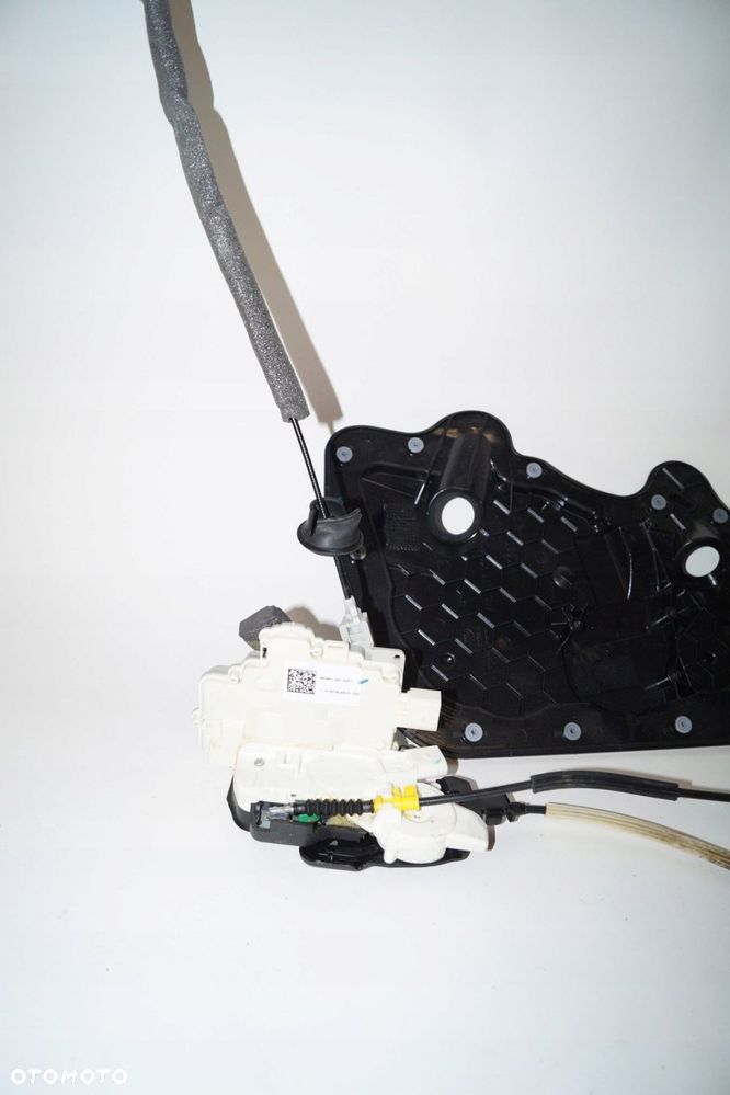 audi a8 s8 zamek dociąg drzwi przód prawy 4h1837016e 4f0837060 - 3