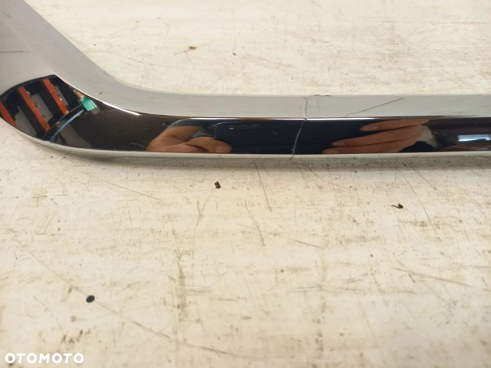 Nissan Leaf II 2 grill atrapa chrom listwa chromowa w atrape - 7