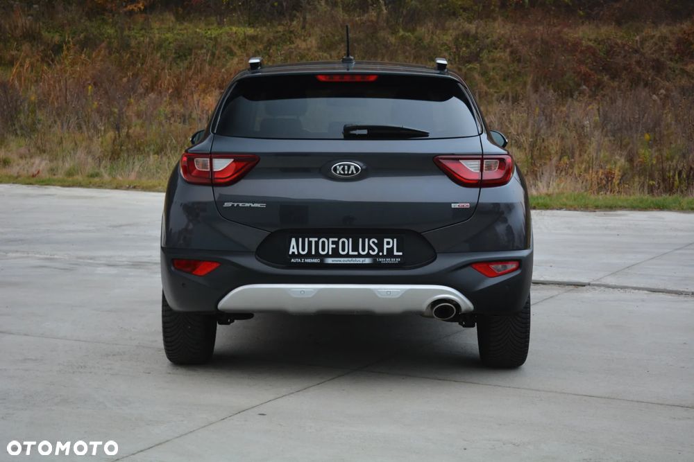 Kia Stonic - 16