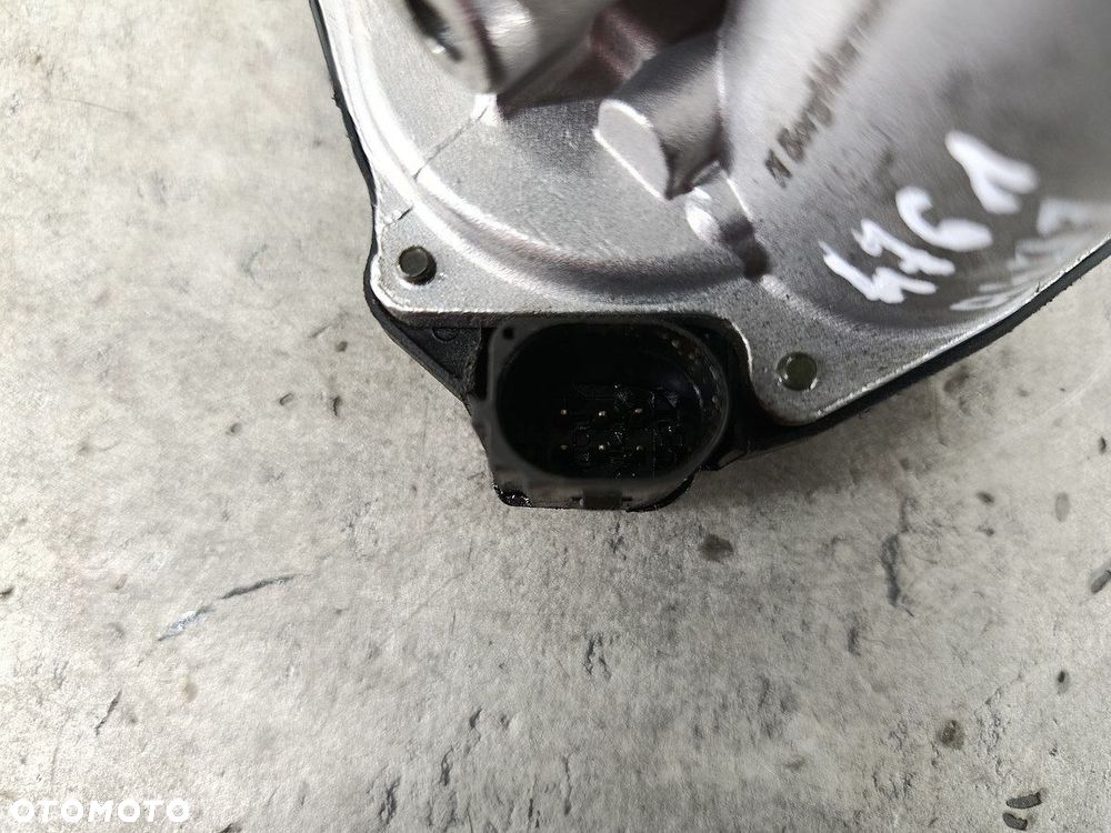 ZAWÓR EGR AUDI A4 B7 710931D 2.0 TDI - 9