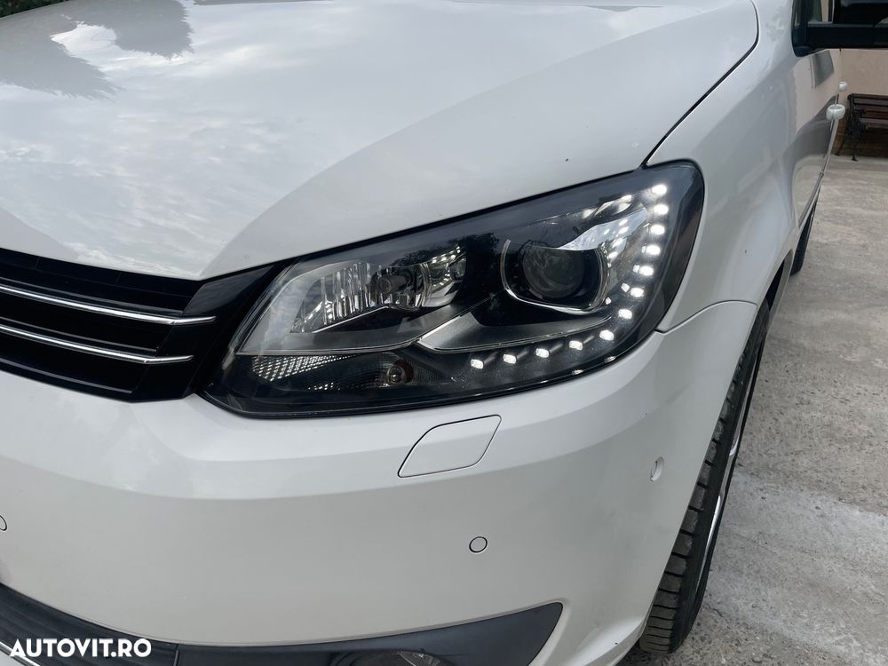 Volkswagen Touran - 13