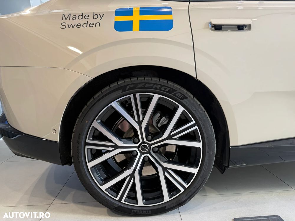 VOLVO Unknown Model 2025 — imagine 9