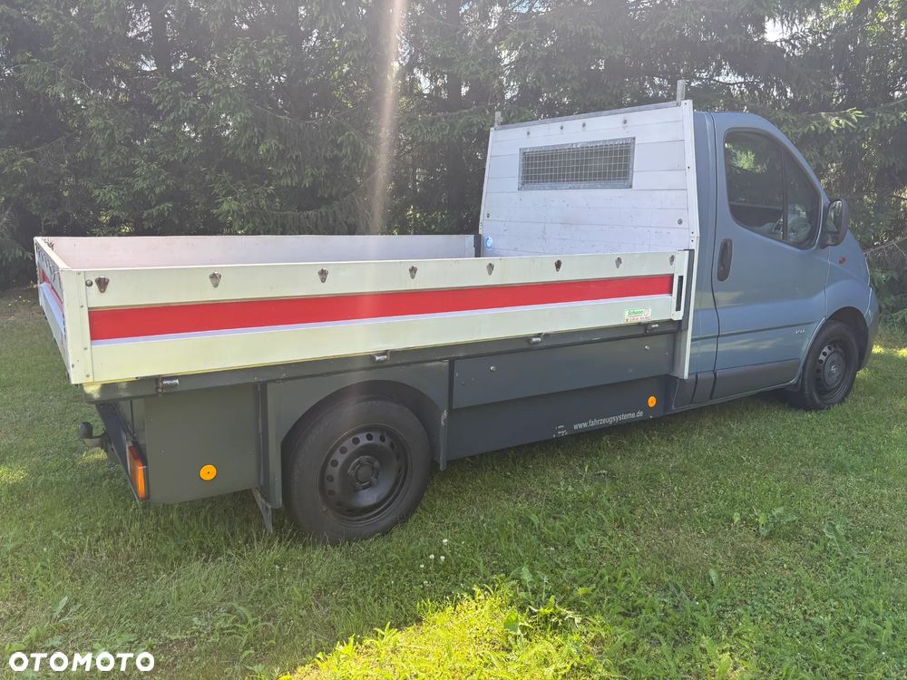 Opel Vivaro - 2