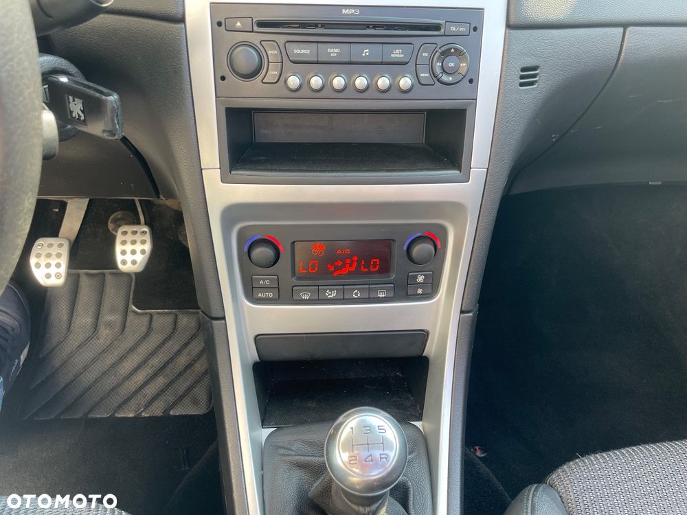 Peugeot 307 2.0 Sporty - 24