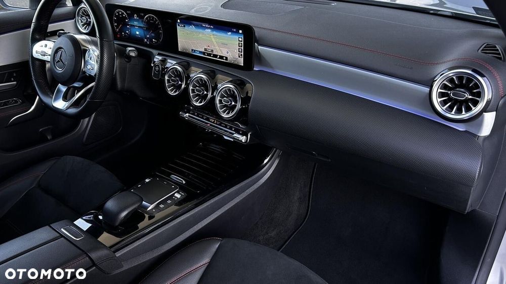 Mercedes-Benz CLA 250 e PHEV AMG Line 8G-DCT - 22