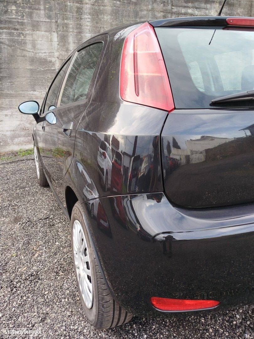 Fiat Punto 1.2 Lounge S&S - 19