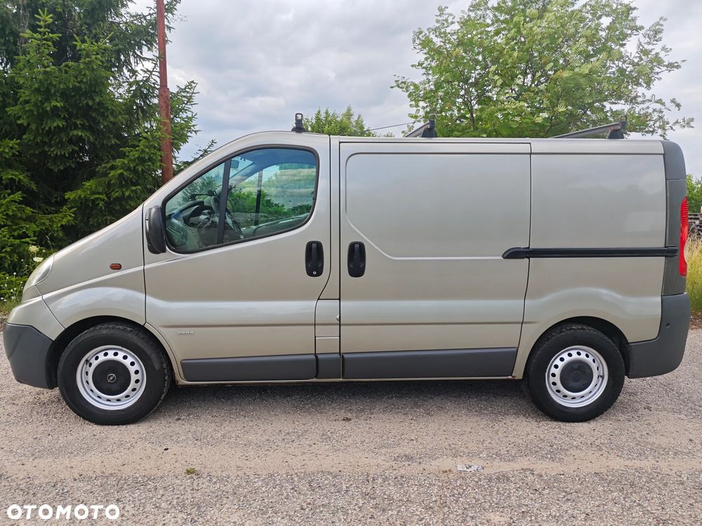 Opel Vivaro - 9