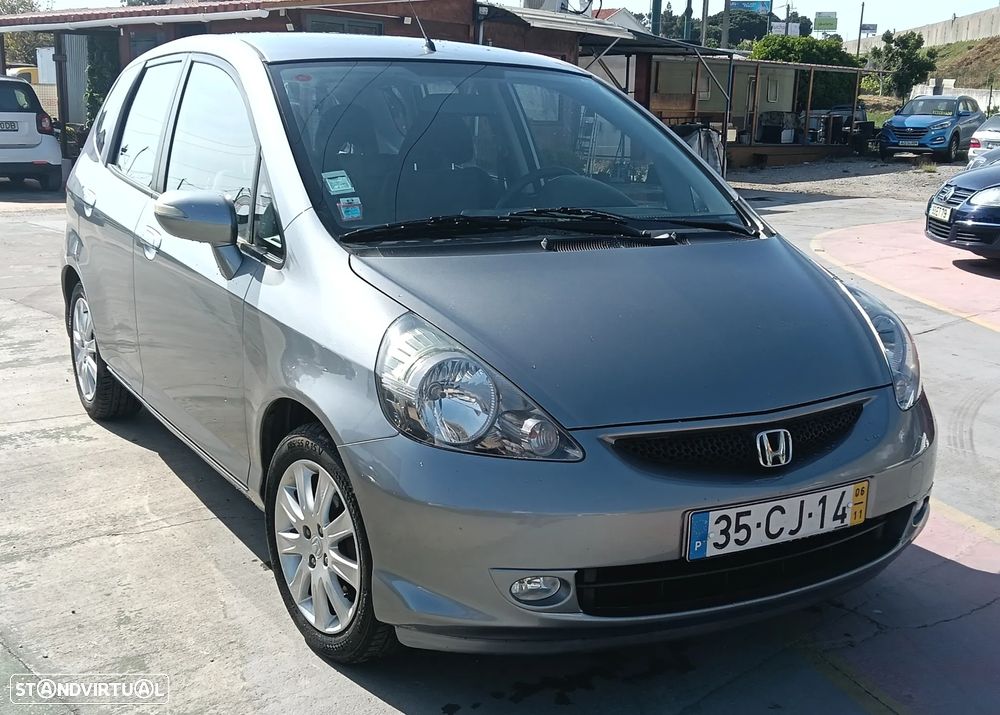 Honda Jazz 1.4 ES CVT - 1