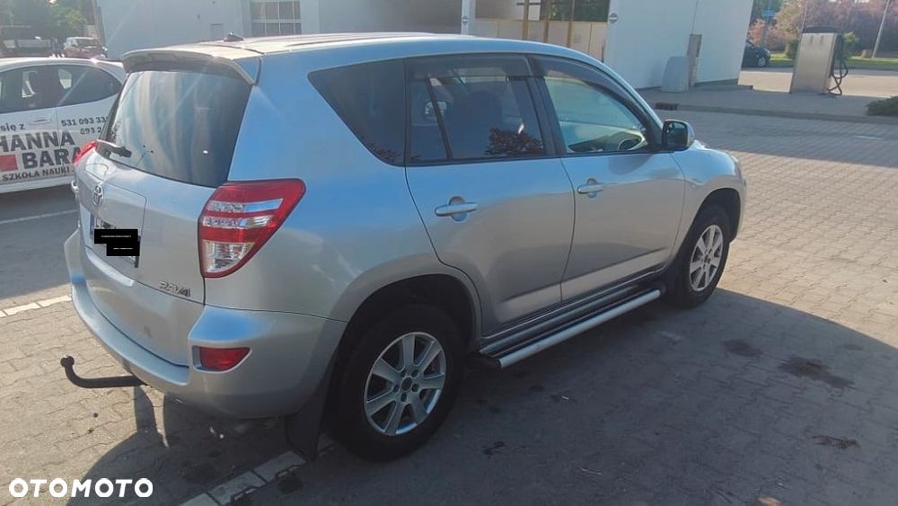 Toyota RAV4 2.0 VVT-i Sol - 4