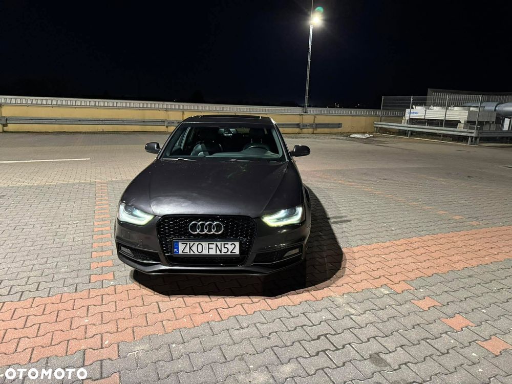 Audi A4 Limousine - 9