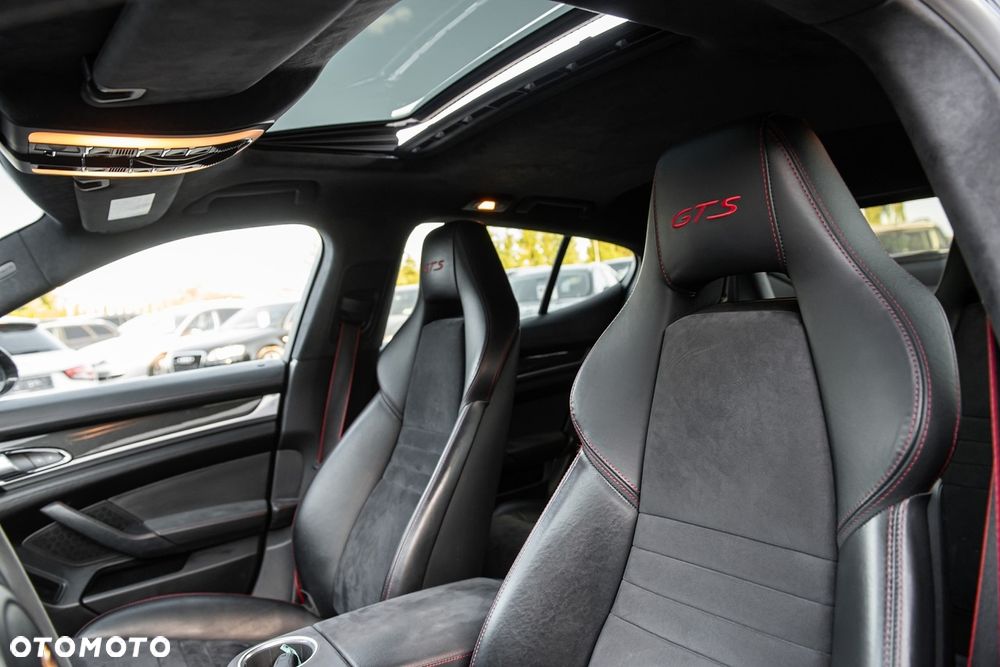 Porsche Panamera GTS - 25