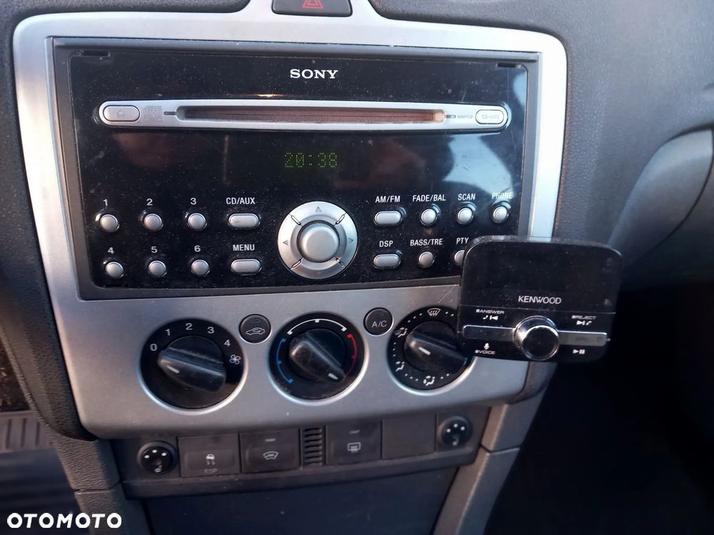 Ford Focus 1.6 Gold X - 26